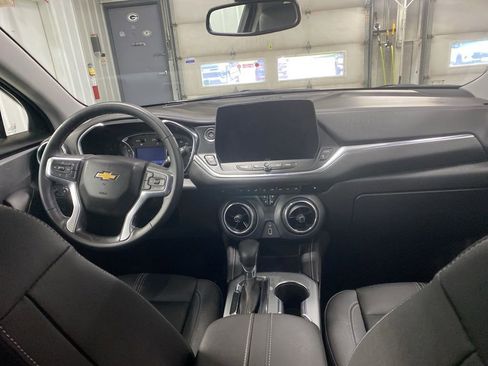 Used 2023 Chevrolet Blazer LT AWD/4WD image 17