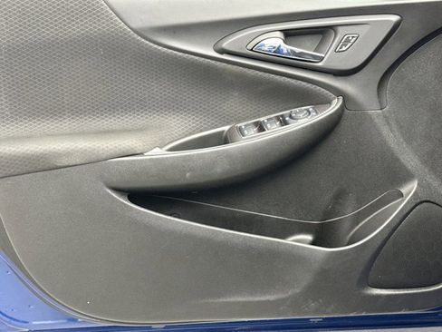 Used 2023 Chevrolet Malibu RS image 9