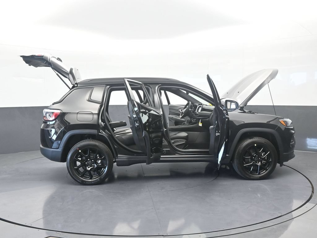 New 2026 Jeep Compass Latitude AWD/4WD image 70