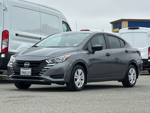 Used 2024 Nissan Versa S FWD image 8