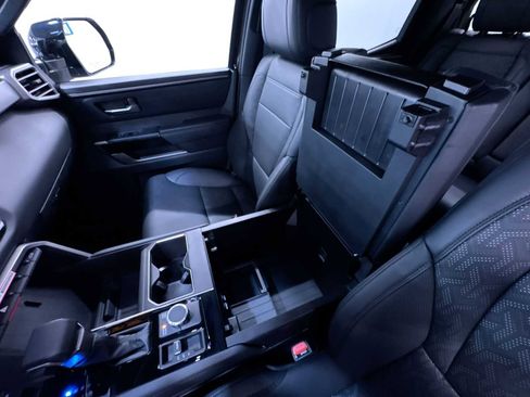 Used 2025 Toyota Tundra Limited AWD/4WD image 20