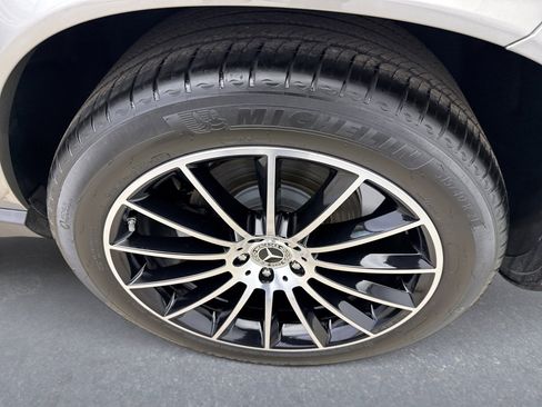 Used 2021 Mercedes-Benz GLE 450 4MATIC image 21