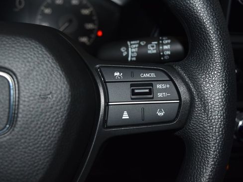 Used 2026 Honda CR-V LX image 9