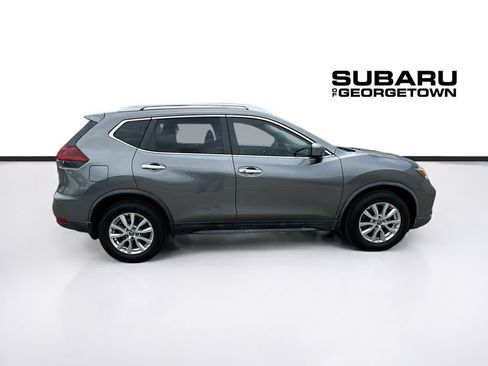 Used 2018 Nissan Rogue SV FWD image 8