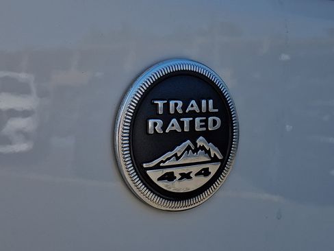 Used 2014 Jeep Wrangler Unlimited Sahara AWD/4WD image 30