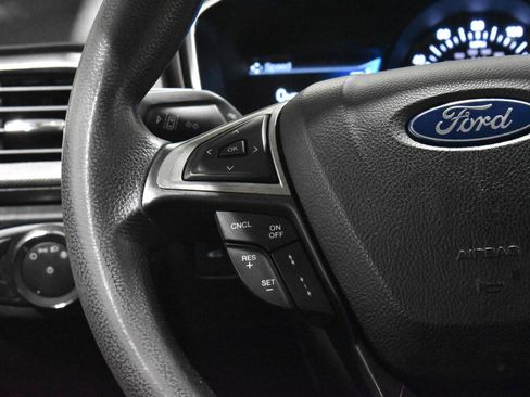 Used 2020 Ford Fusion SE FWD image 10