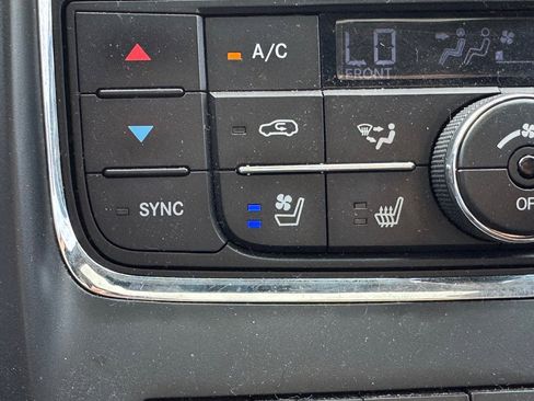 Used 2011 Dodge Durango Citadel image 22