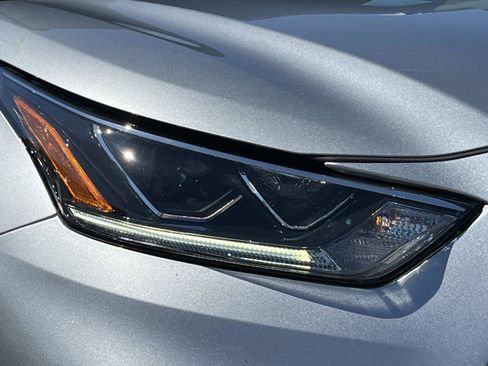 Used 2021 Toyota Highlander Platinum image 8