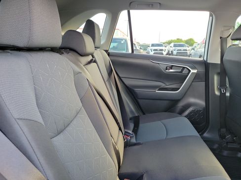 Used 2024 Toyota RAV4 XLE w/ Convenience Package FWD image 15