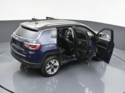 Used 2019 Jeep Compass Limited image 43