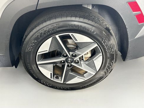 Used 2025 Hyundai Tucson SEL FWD image 11