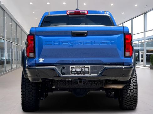 Used 2025 Chevrolet Colorado ZR2 w/ Technology Package AWD/4WD image 5