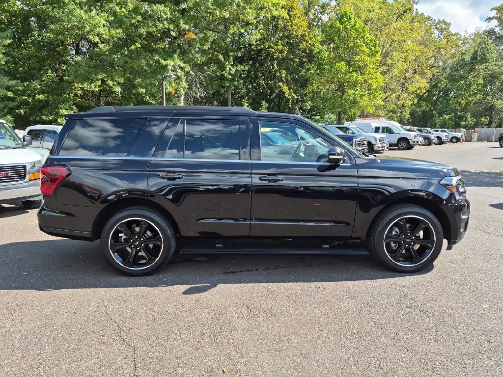 Certified 2023 Ford Expedition Limited AWD/4WD image 14