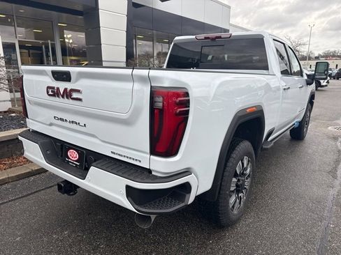 New 2026 GMC Sierra 2500 Denali image 10