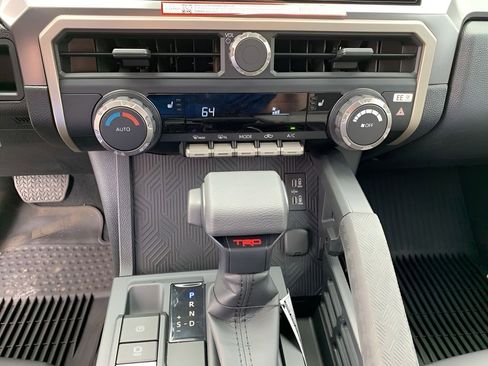 New 2025 Toyota Tacoma TRD Off-Road AWD/4WD image 21