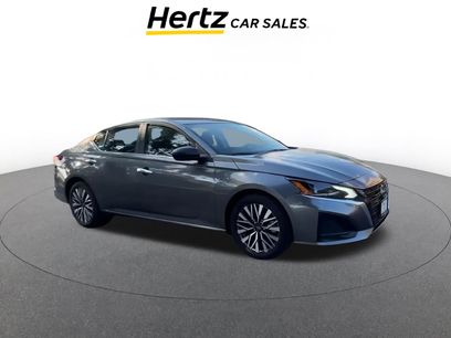 Used 2024 Nissan Altima 2.5 SV