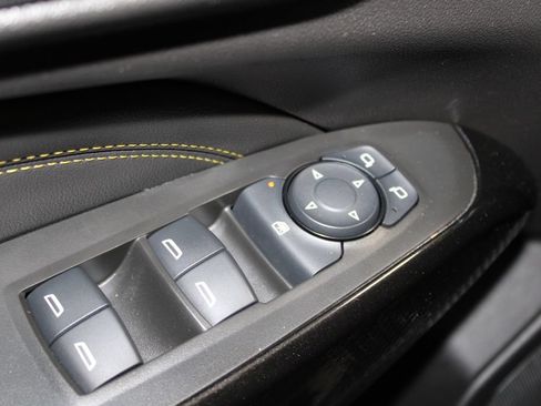 Used 2024 Chevrolet Trax ACTIV w/ Sunroof Package FWD image 43