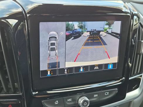 Used 2022 Chevrolet Traverse RS w/ LPO, Floor Liner Package AWD/4WD image 17