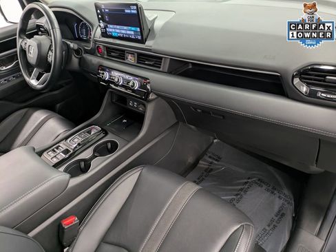 Used 2025 Honda Pilot EX-L image 31