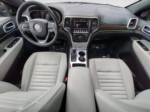 Used 2018 Jeep Grand Cherokee Limited RWD image 20