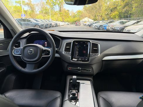 Used 2023 Volvo XC90 B5 Core w/ Protection Package Premier image 23