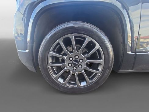 Used 2023 GMC Acadia Denali w/ Black Diamond Edition image 15