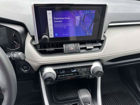 Used 2025 Toyota RAV4 XLE Premium FWD image 17