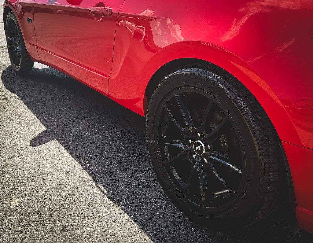 Used 2013 Ford Mustang GT w/ Brembo Brake Pkg RWD image 16
