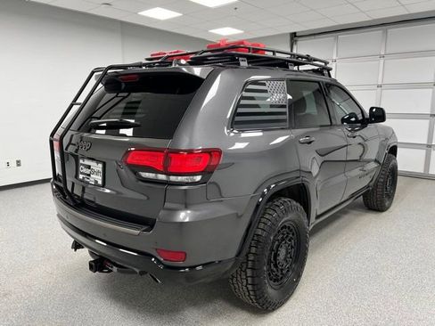 Used 2016 Jeep Grand Cherokee Limited 75th Anniversary image 10