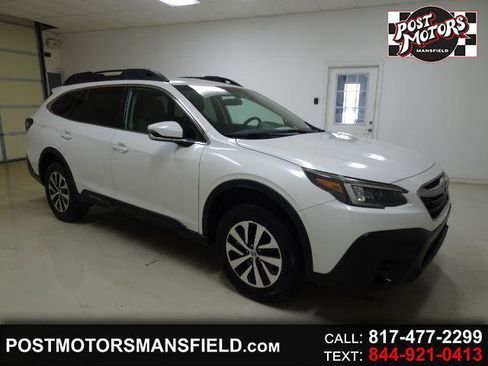 Used 2020 Subaru Outback Premium image 1