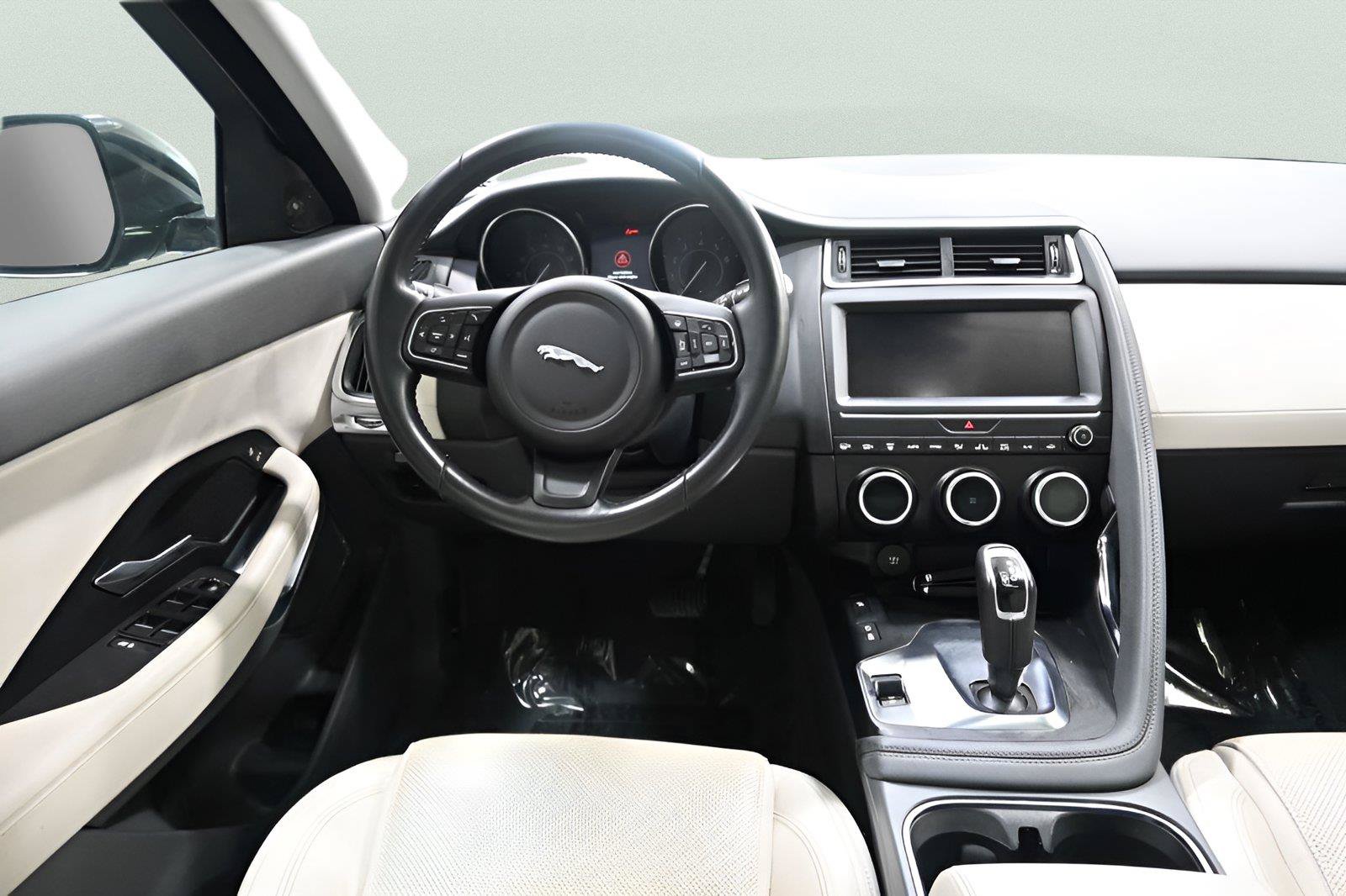 Used 2019 Jaguar E-PACE S AWD/4WD image 9