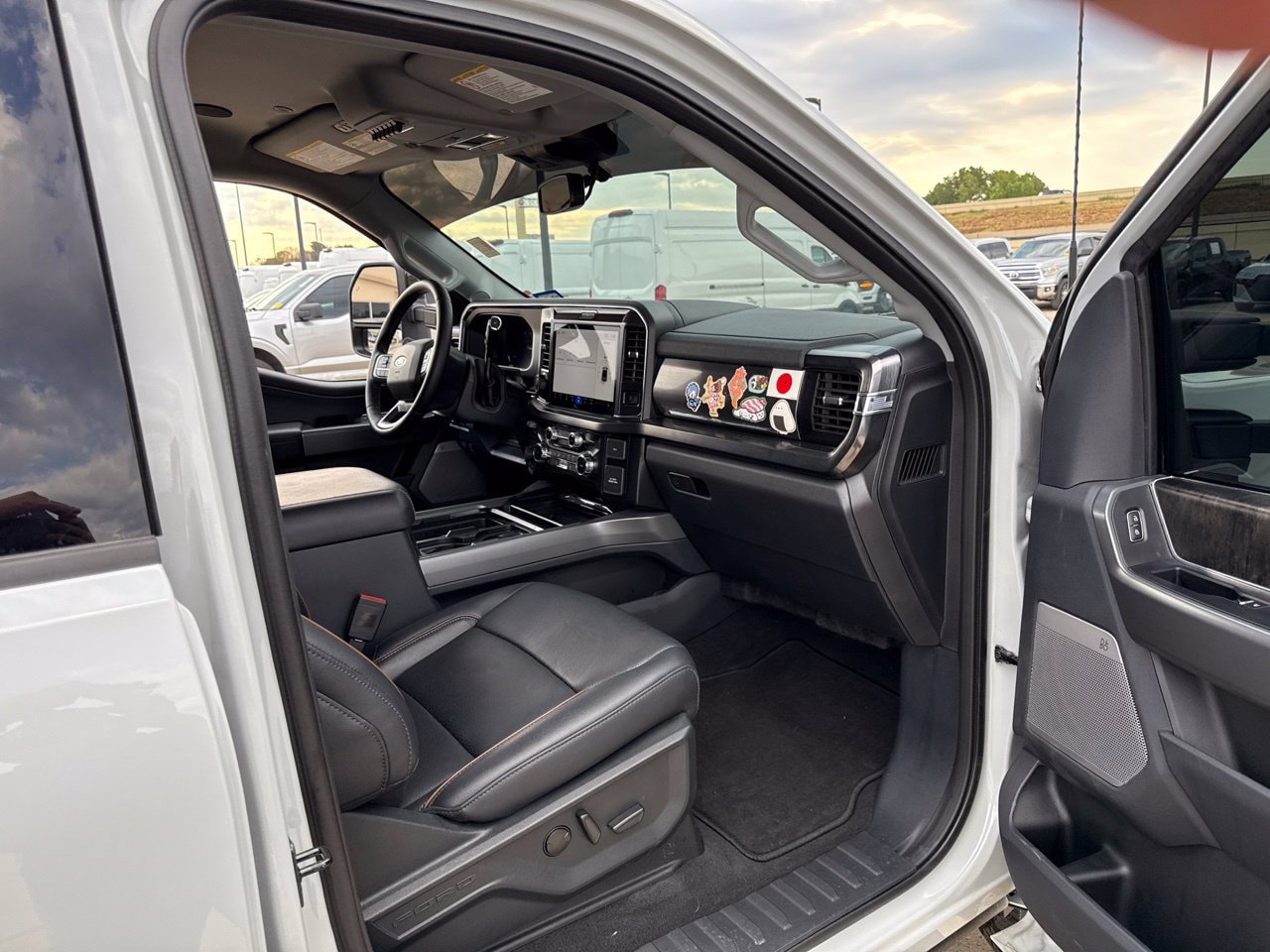 Used 2026 Ford F250 Lariat w/ Tremor Off-Road Package AWD/4WD image 14