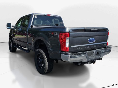 Used 2019 Ford F250 XLT w/ Snow Plow Prep Package AWD/4WD image 5