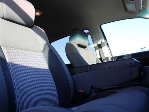 Used 2017 Toyota Tundra SR5 w/ TRD Off Road Package image 20