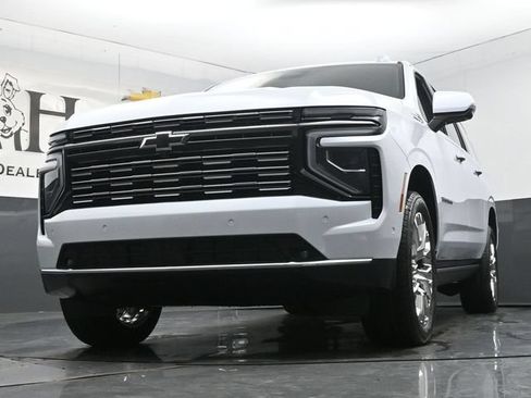 New 2026 Chevrolet Suburban High Country AWD/4WD image 35