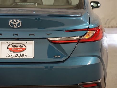 New 2026 Toyota Camry SE image 10