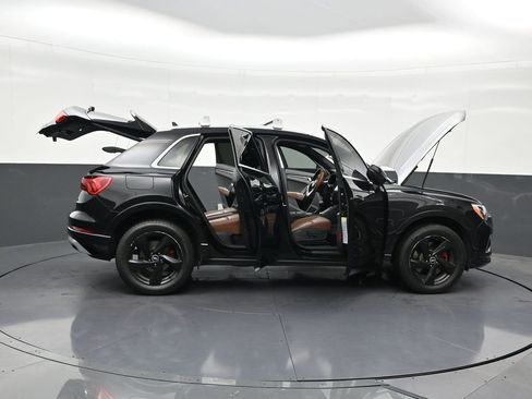 Used 2021 Audi Q3 2.0T Premium w/ Convenience Package image 32