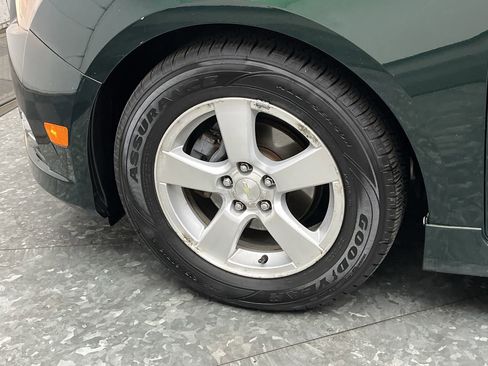 Used 2014 Chevrolet Cruze LT w/ All-Star Edition image 26