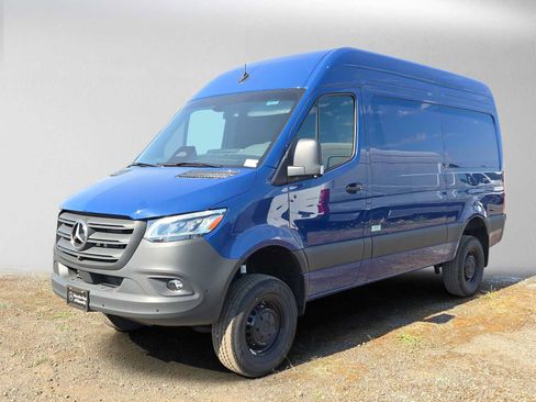 Used 2026 Mercedes-Benz Sprinter 2500 image 7