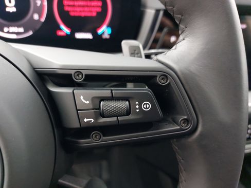 Used 2025 Porsche Cayenne Coupe w/ Premium Package Plus image 20