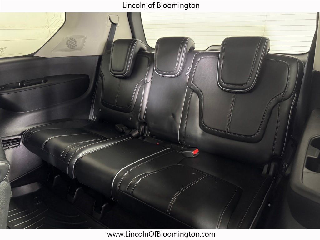 Used 2025 INFINITI QX80 Sensory AWD/4WD image 13