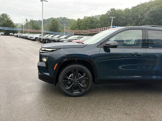 New 2027 Chevrolet Traverse RS w/ LPO, Floor Liner Package AWD/4WD image 10