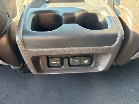 Used 2018 Honda Odyssey EX-L image 18