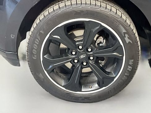 Used 2022 Ford Expedition Max Limited AWD/4WD image 34