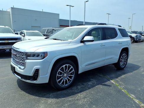 Used 2023 GMC Acadia Denali w/ Denali Technology Package AWD/4WD image 11