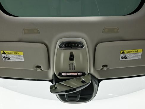 Used 2020 Volvo V60 T5 Momentum w/ Protection Package Premier image 18