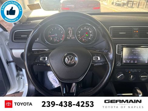 Used 2017 Volkswagen Jetta SE FWD image 18