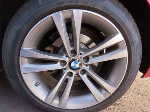 Used 2018 BMW 330i Gran Turismo xDrive image 16