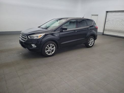 Used 2019 Ford Escape SE AWD/4WD image 2