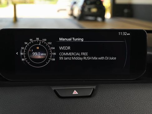 Used 2024 MAZDA CX-90 3.3 Turbo w/ Preferred Plus AWD/4WD image 28